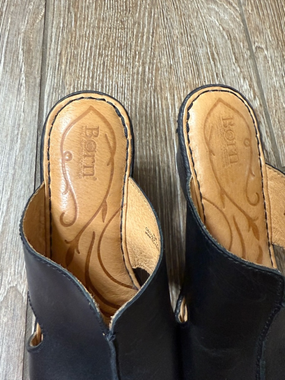 Born Black Leather Open-Toe Mule Slides with Tan Footbed - 8 - Picture 3 of 8